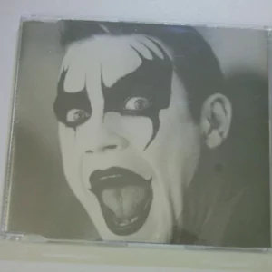 Let Me Entertain You Robbie Williams 1998 CD Top-quality Free UK shipping