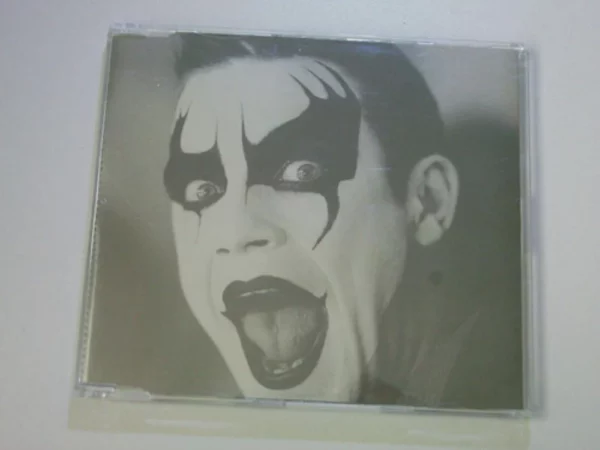 Let Me Entertain You Robbie Williams 1998 CD Top-quality Free UK shipping