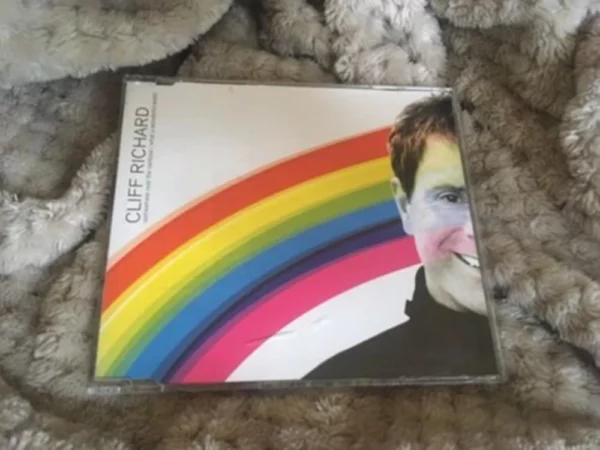 Somewhere Over the Rainbow Cliff Richard 2001 CD Top-quality Free UK shipping