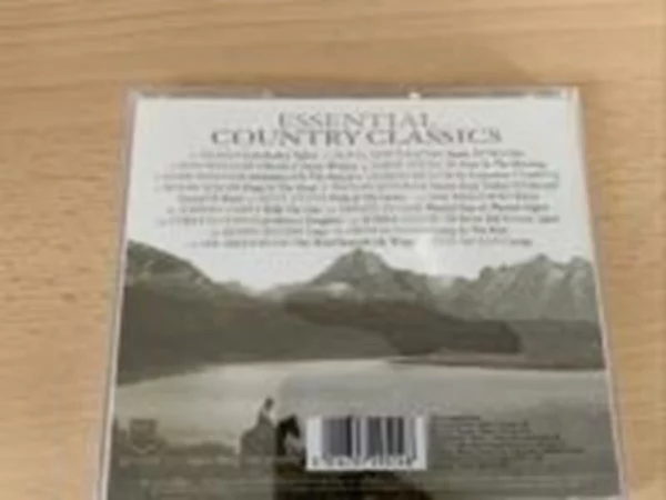 Essential Country Classics - 18 Country legends Various Artists 2003 CD