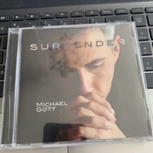 Surrender Michael Gott CD Top-quality Free UK shipping