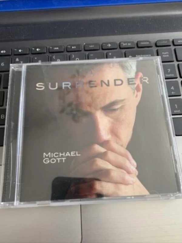 Surrender Michael Gott CD Top-quality Free UK shipping