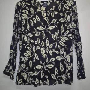 Woman's  shirt