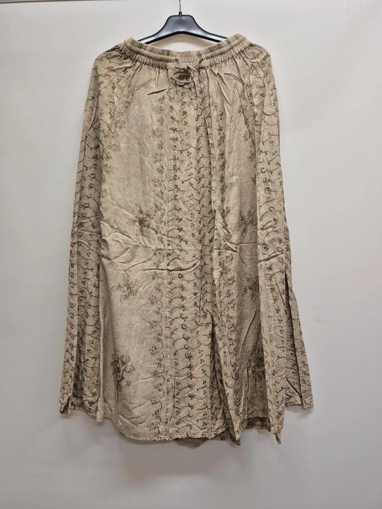 Skirt and Blouse Set - Image 2