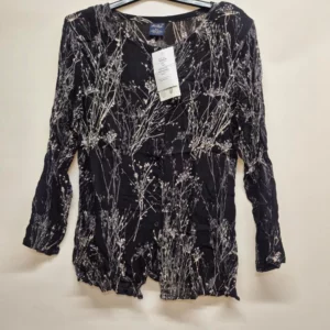 Woman's long sleeve blouse