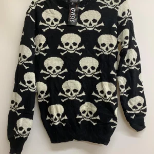 Oyisis Skull Print Sweater